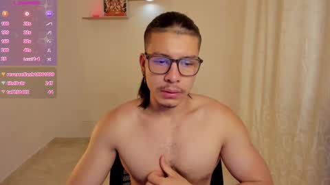 Snapshot of maxifit_ chatting on January 2025 09:28:02 AM Mikael online show from January 2025 09:28:02 AM