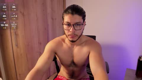 Mikael online show from November 2025 10:03:01 AM