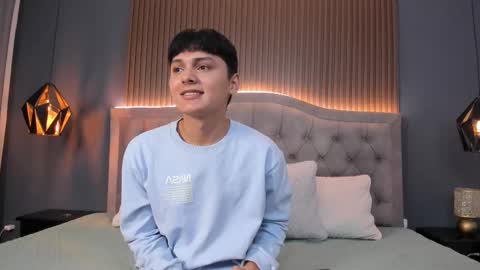 --  -- online show from October 2025 08:07:01 PM