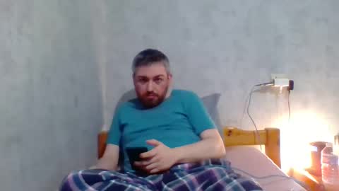 Maxime online show from December 2024 11:28:01 PM