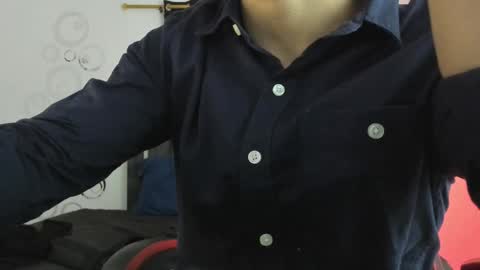 Maximiliano online show from November 2025 07:37:02 PM