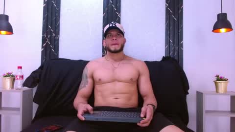 Maximiliano online show from June 2026 07:36:01 PM