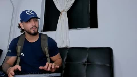 Snapshot of maximo004 chatting on November 2025 03:09:02 AM Maximo online show from November 2025 03:09:02 AM