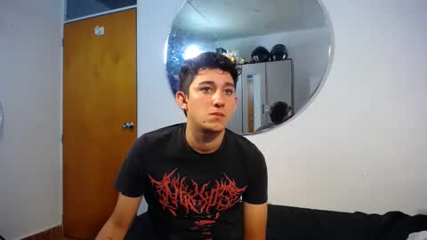 -- maximo and isa -- online show from September 2025 02:55:01 AM