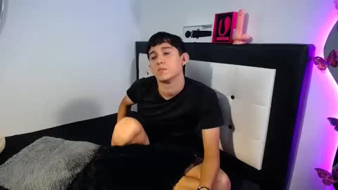 -- maximo and isa -- online show from October 2025 01:48:02 AM