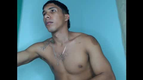 Maximo Aron Vega online show from December 2024 02:02:01 AM