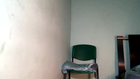 Maximo Aron Vega online show from February 2025 02:44:01 PM