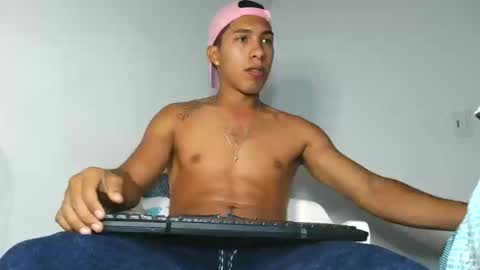 Maximo Aron Vega online show from December 2025 09:11:02 PM