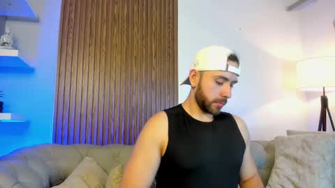 Maximo Wolf online show from May 2026 07:53:02 PM