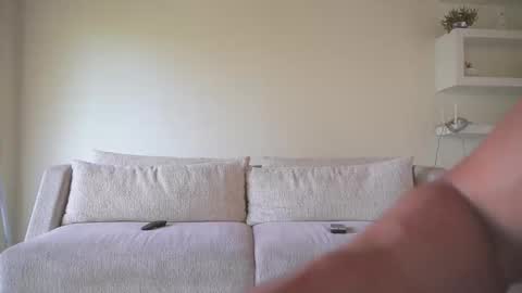 Sebastian online show from September 2025 08:41:01 PM