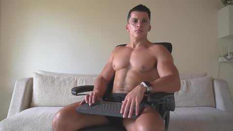 Sebastian online show from September 2025 06:09:01 PM