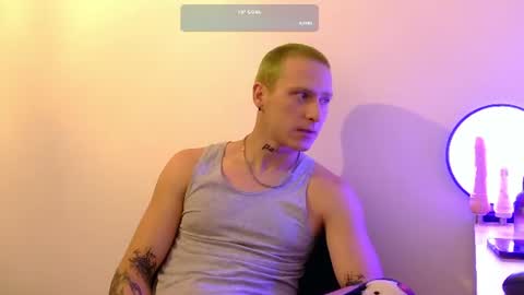 Snapshot of maximus20b chatting on June 2026 06:43:02 PM Maximus21 online show from June 2026 06:43:02 PM