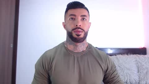 Independent Model online show from January 2026 12:15:02 AM