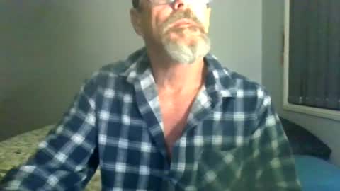 Snapshot of maximus_oreally chatting on June 2026 05:52:01 PM Max online show from June 2026 05:52:01 PM