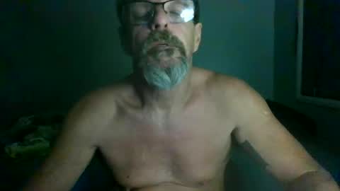 Snapshot of maximus_oreally chatting on July 2026 04:19:01 AM Max online show from July 2026 04:19:01 AM