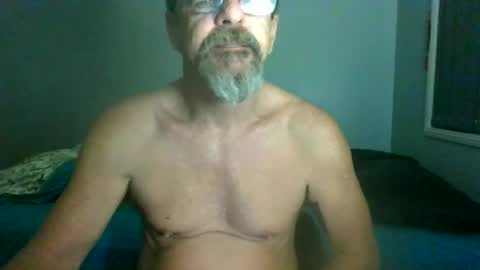Snapshot of maximus_oreally chatting on July 2026 01:43:01 AM Max online show from July 2026 01:43:01 AM