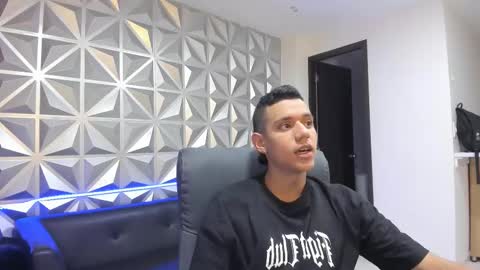 Snapshot of maximuss_19 chatting on January 2025 07:07:02 PM Maximus online show from January 2025 07:07:02 PM