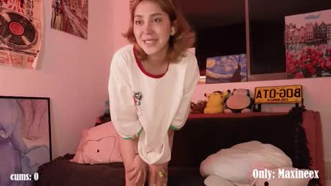 Maxine online show from February 2026 12:21:01 AM