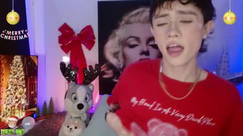 Snapshot of maxiy_001 chatting on December 2024 07:54:01 AM Max online show from December 2024 07:54:01 AM