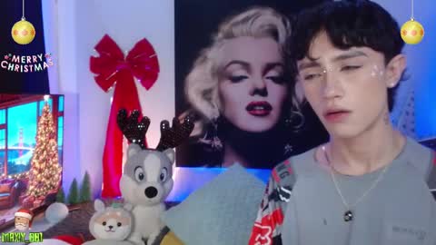 Snapshot of maxiy_001 chatting on December 2024 07:05:02 AM Max online show from December 2024 07:05:02 AM