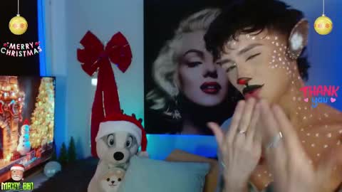 Snapshot of maxiy_001 chatting on December 2024 05:17:01 AM Max online show from December 2024 05:17:01 AM