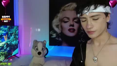 Snapshot of maxiy_001 chatting on February 2025 10:08:02 AM Max online show from February 2025 10:08:02 AM