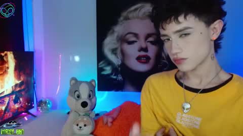 Snapshot of maxiy_001 chatting on February 2025 04:07:01 AM Max online show from February 2025 04:07:01 AM