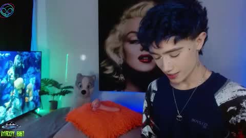 Snapshot of maxiy_001 chatting on November 2025 06:46:01 AM Max online show from November 2025 06:46:01 AM