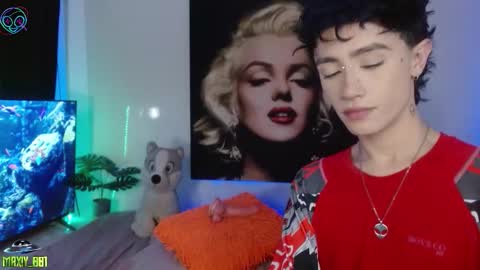 Snapshot of maxiy_001 chatting on November 2025 04:57:02 AM Max online show from November 2025 04:57:02 AM