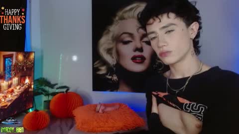 Snapshot of maxiy_001 chatting on November 2025 08:55:01 PM Max online show from November 2025 08:55:01 PM