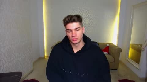 Snapshot of maxkaiden chatting on January 2026 05:35:02 AM MaxKaiden online show from January 2026 05:35:02 AM