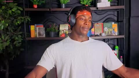 Maxmuscle10 online show from February 2026 03:51:01 PM