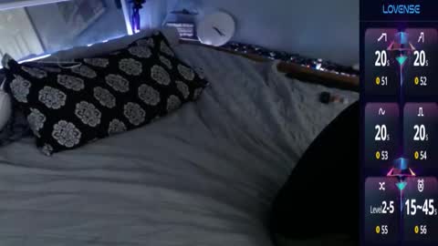 MaxRouger online show from October 2025 08:23:02 AM