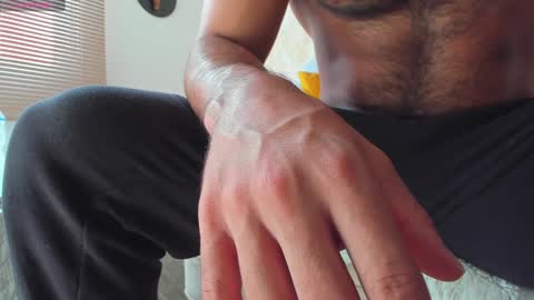 Snapshot of maxstrong01 chatting on January 2025 02:30:02 PM Max online show from January 2025 02:30:02 PM