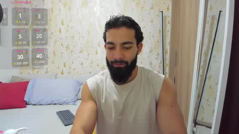 Snapshot of maxstrong01 chatting on January 2025 10:55:01 PM Max online show from January 2025 10:55:01 PM