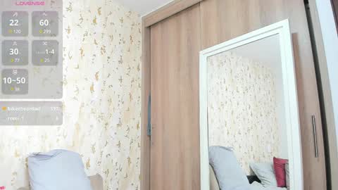 Snapshot of maxstrong01 chatting on February 2025 02:10:02 AM Max online show from February 2025 02:10:02 AM