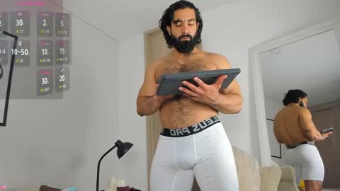 Snapshot of maxstrong01 chatting on September 2025 12:34:01 AM Max online show from September 2025 12:34:01 AM