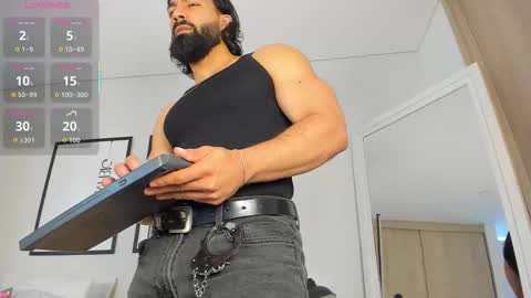 Snapshot of maxstrong01 chatting on October 2025 03:25:01 PM Max online show from October 2025 03:25:01 PM