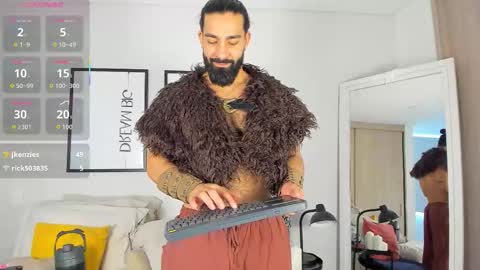 Snapshot of maxstrong01 chatting on October 2025 03:57:02 PM Max online show from October 2025 03:57:02 PM