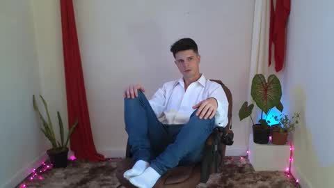 Snapshot of maxtopboy chatting on December 2024 12:16:01 PM Max online show from December 2024 12:16:01 PM