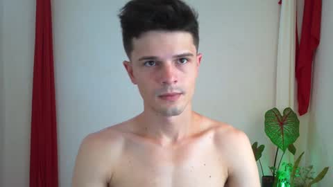 Snapshot of maxtopboy chatting on December 2024 06:15:02 PM Max online show from December 2024 06:15:02 PM