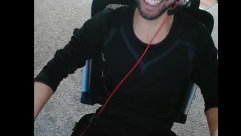 max online show from December 2025 04:30:02 AM