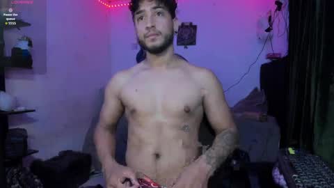 Snapshot of maxximus_10 chatting on April 2026 06:42:01 PM maxximus_10 online show from April 2026 06:42:01 PM