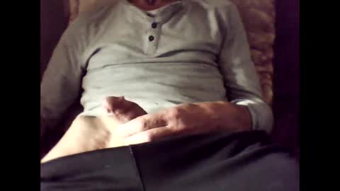 Snapshot of maxxoufr chatting on November 2025 10:04:01 AM maxxoufr online show from November 2025 10:04:01 AM