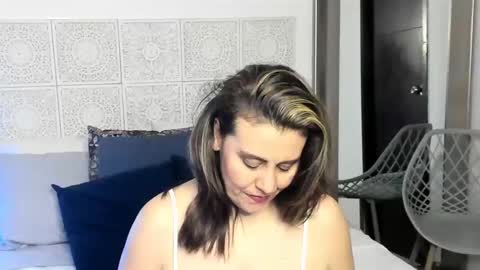 Victoria online show from February 2025 11:13:02 PM