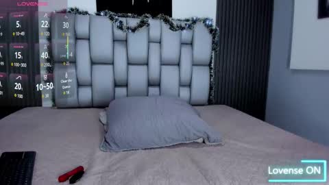 Snapshot of may_clanfort chatting on December 2025 12:10:02 PM MAY online show from December 2025 12:10:02 PM