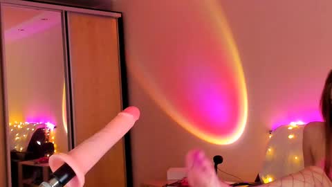 May Flower online show from January 2025 01:13:01 PM