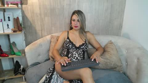 may_wood online show from April 2026 12:10:01 PM