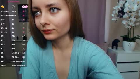 Katrin online show from March 2026 09:13:01 AM