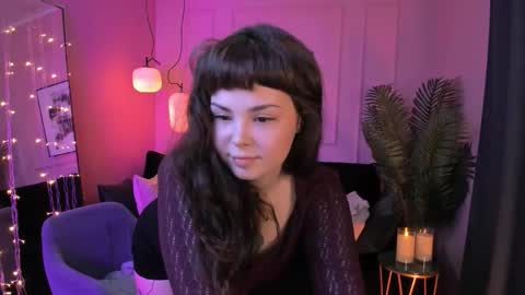 Snapshot of maya___muse chatting on February 2026 02:00:02 PM Maya online show from February 2026 02:00:02 PM